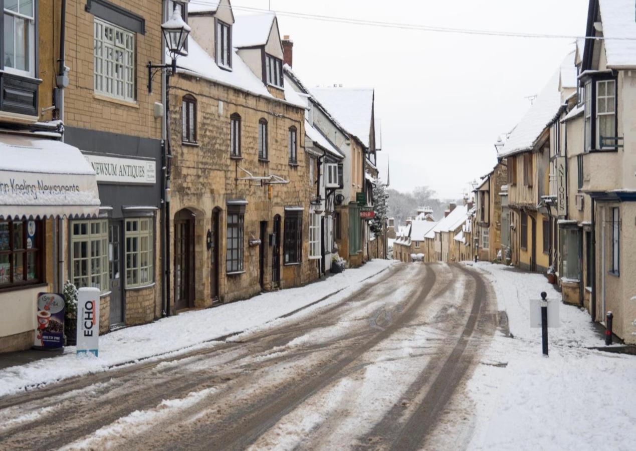 Zen Cottage, Cheltenham ウィンチカム エクステリア 写真